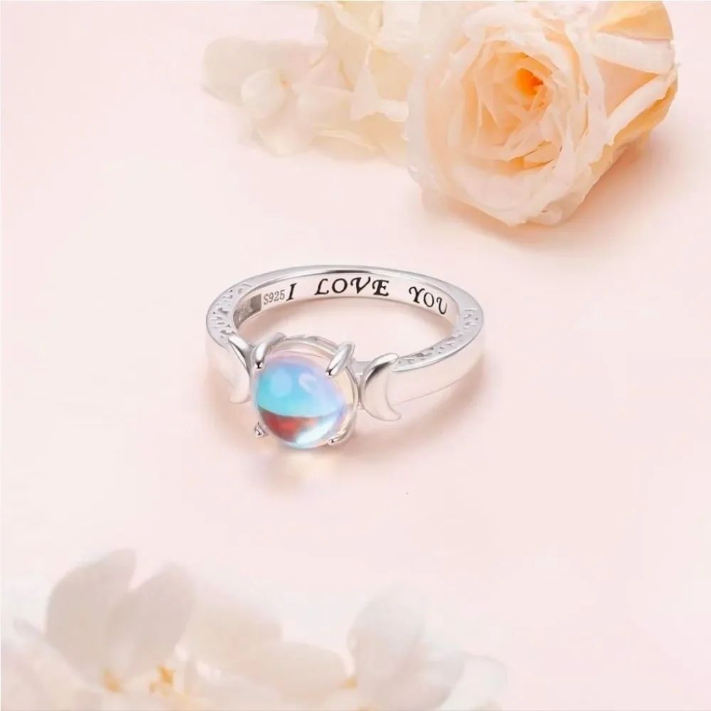 ☔️🩵⏭️NIB Sterling Silver Moonstone I Love You Ring Size 7